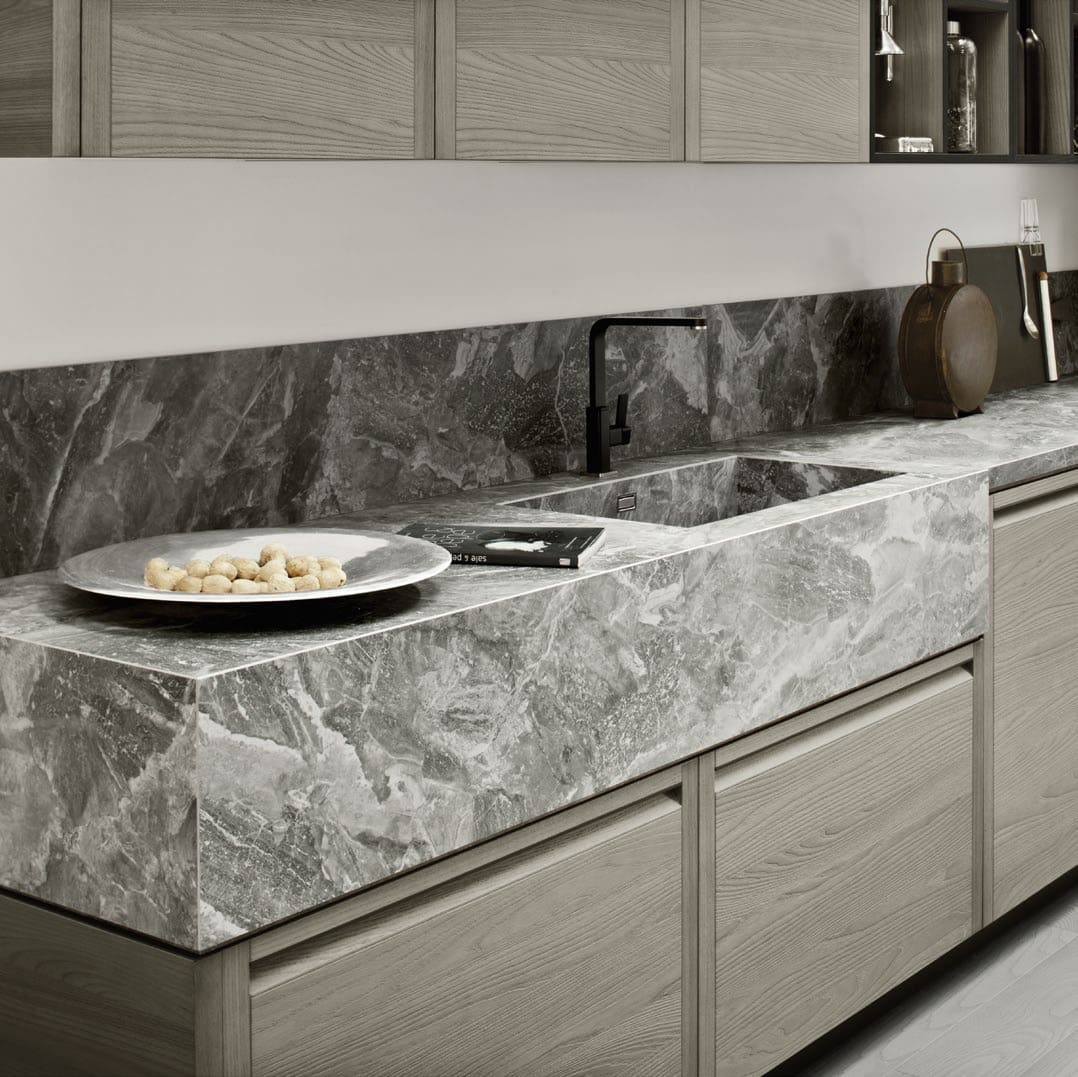 Light Kitchen 16